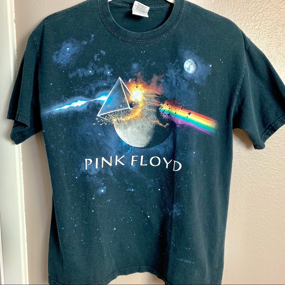 Pink Floyd black tee shirt